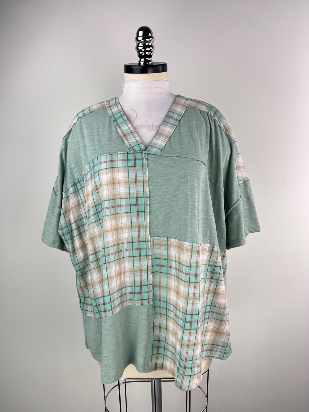 💚 3745. Mint Green Patchwork Plaid V-Neck Top